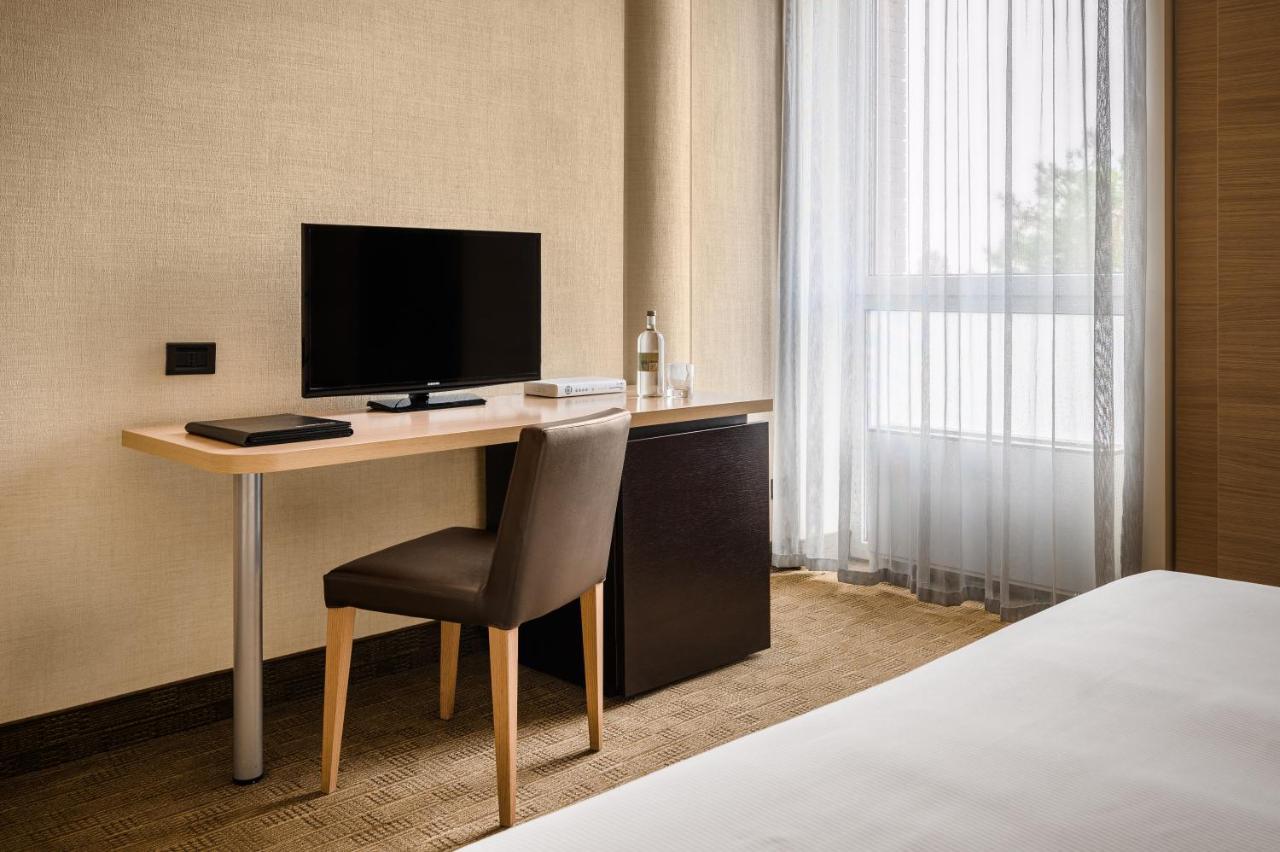 Hotel Cora Carate Brianza Dış mekan fotoğraf