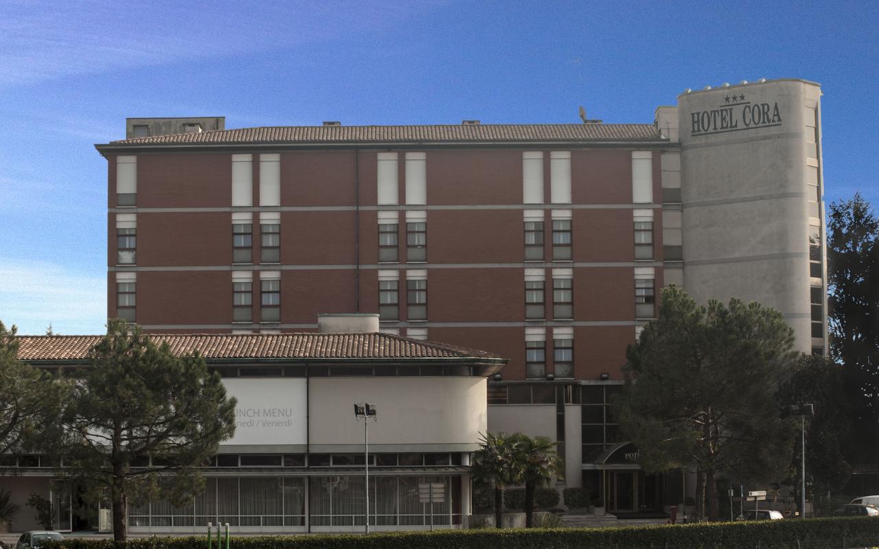 Hotel Cora Carate Brianza Dış mekan fotoğraf
